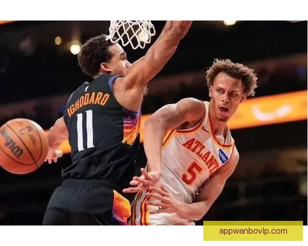 布克36分力助太阳力克灰熊 杰伦格林21分吉莱斯皮两双闪耀赛场