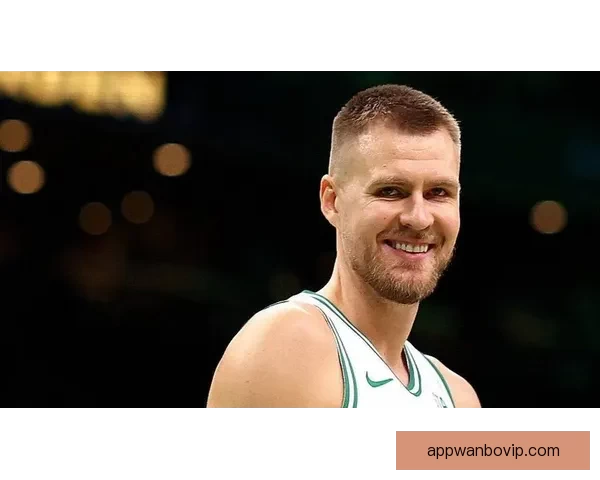 波神被保罗里德顶到腰部返回更衣室 本场比赛能否出战成疑